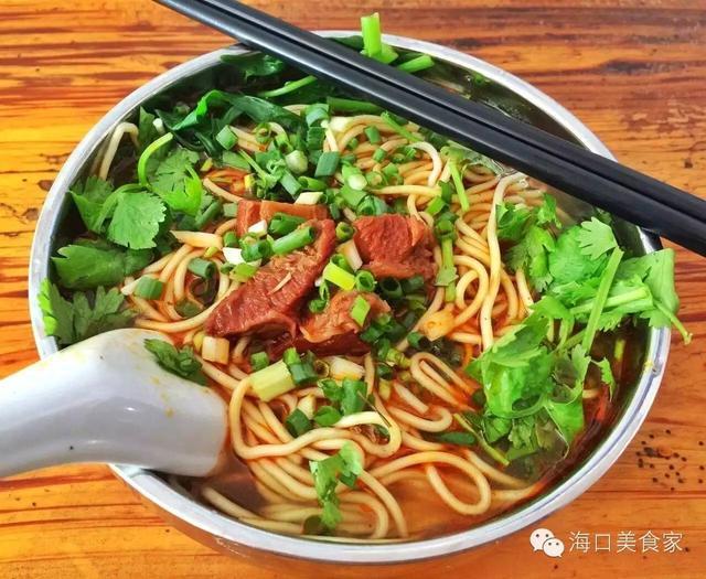 “开云官网”【弘锐】电动液压手术床的部件组成(图1) “开云官网”【弘锐】电动液压手术床的部件组成(图1)